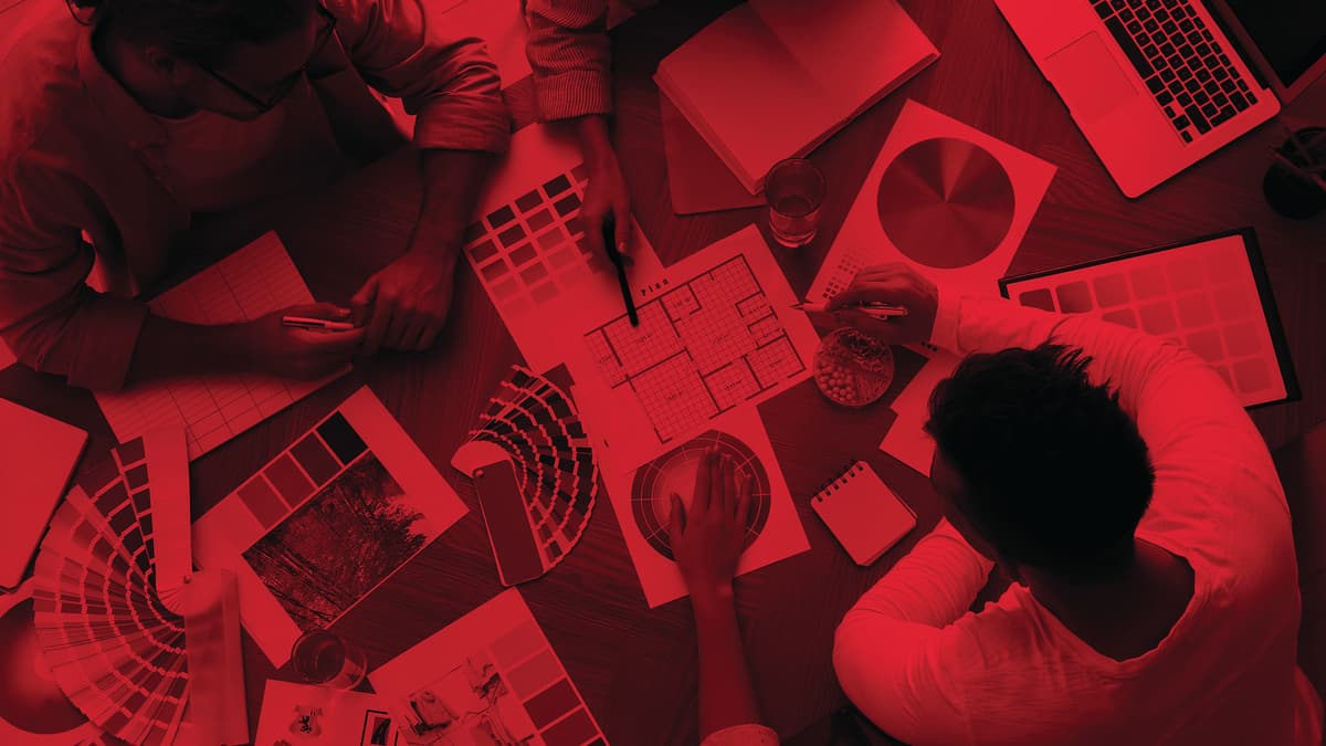 STRATEGIC BRANDING
& GRAPHIC DESIGN